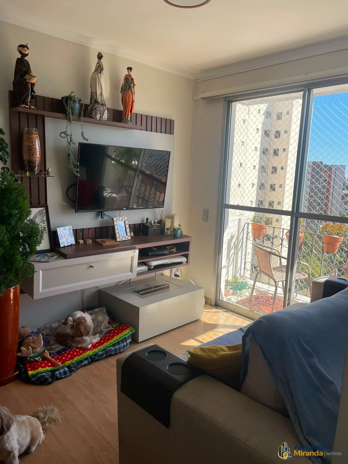APARTAMENTO COM 2 DORMITORIOS AO LADO DA ESTAÇÃO JABAQUARA